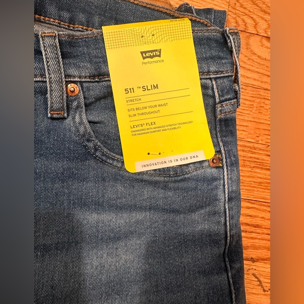 Levi Men’s Slim 32X30 Stretch Jeans - Picture 4 of 7